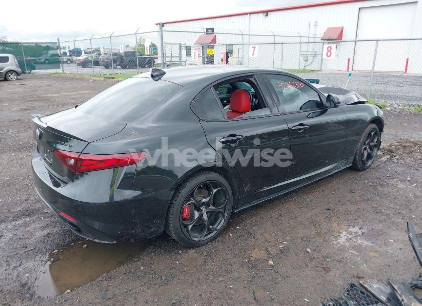 Photo 4 of 2020 Alfa Romeo GIULIA TI SPORT AWD (VIN ZARFANBN0L7629448)
