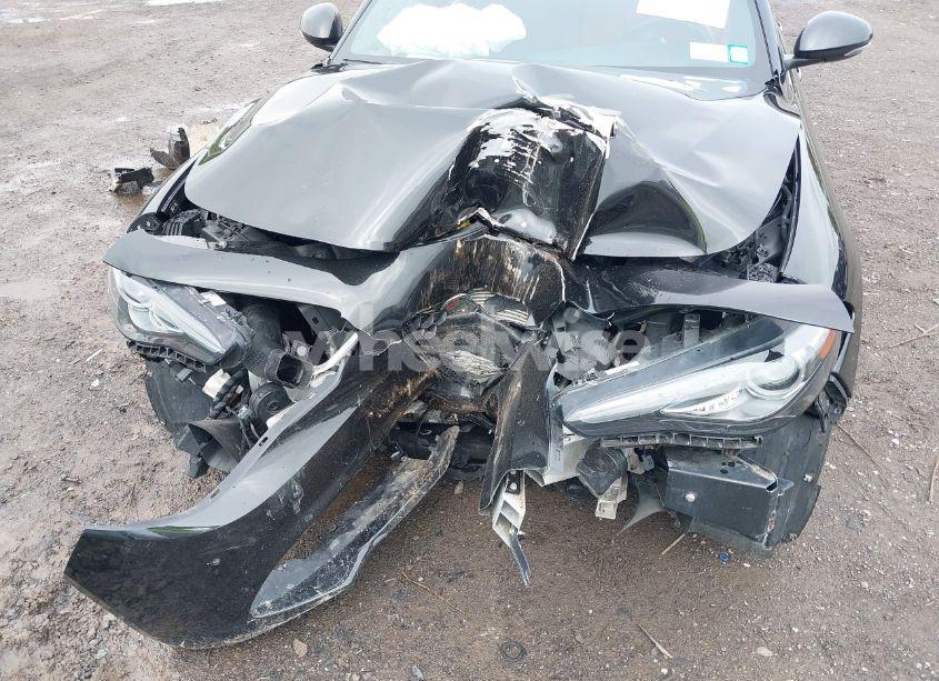 Photo 6 of 2020 Alfa Romeo GIULIA TI SPORT AWD (VIN ZARFANBN0L7629448)