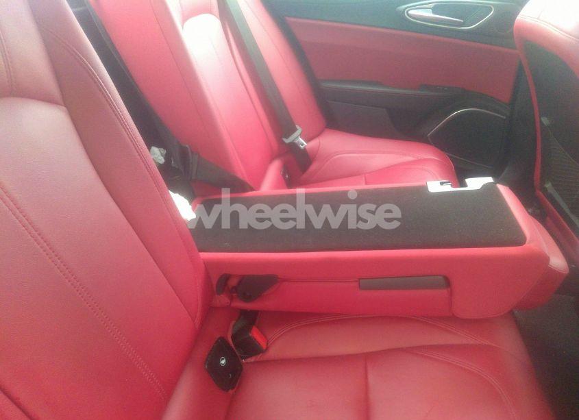 Photo 8 of 2020 Alfa Romeo GIULIA TI AWD (VIN ZARFANBN2L7629757)