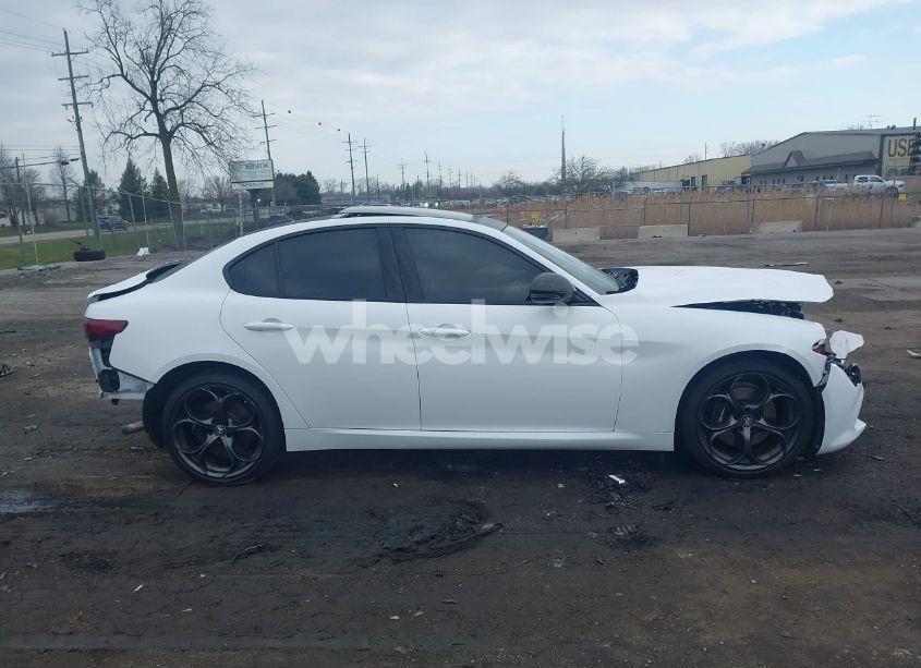 Photo 13 of 2021 Alfa Romeo GIULIA TI SPORT AWD (VIN ZARFANBN2M7643658)