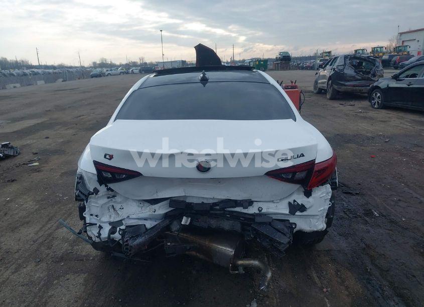 Photo 16 of 2021 Alfa Romeo GIULIA TI SPORT AWD (VIN ZARFANBN2M7643658)