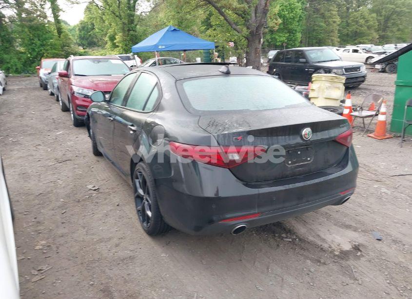 Photo 3 of 2021 Alfa Romeo GIULIA TI AWD (VIN ZARFANBN5M7643816)