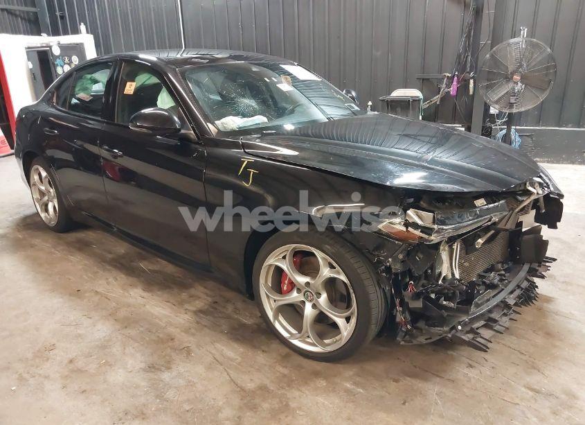 2021 Alfa Romeo GIULIA TI SPORT AWD (VIN ZARFANBN7M7644482) main photo