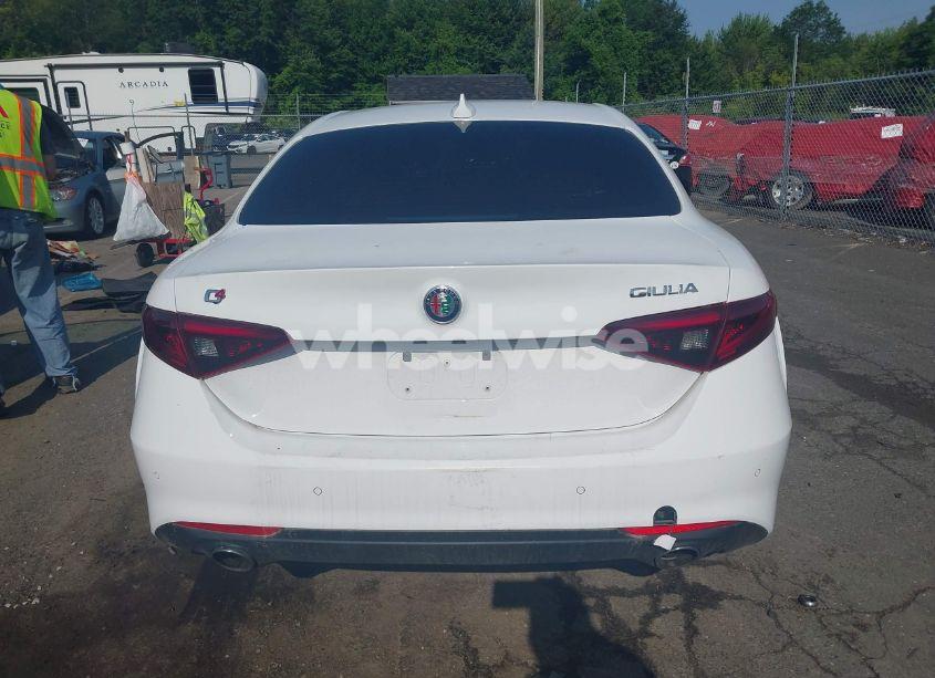 Photo 15 of 2020 Alfa Romeo GIULIA TI AWD (VIN ZARFANBN9L7633708)