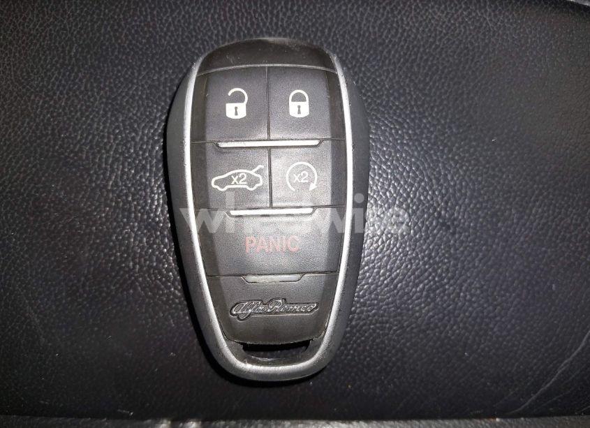 Photo 11 of 2018 Alfa Romeo STELVIO TI AWD (VIN ZASFAKBN7J7C04807)