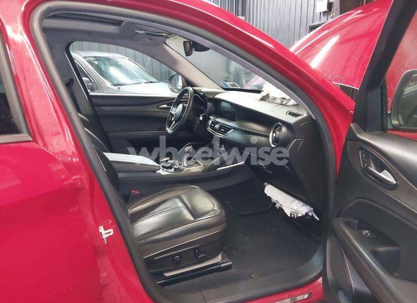 Photo 5 of 2018 Alfa Romeo STELVIO TI AWD (VIN ZASFAKBN7J7C04807)