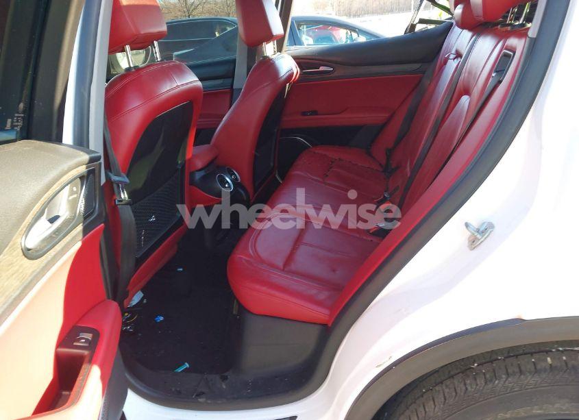 Photo 8 of 2018 Alfa Romeo STELVIO TI AWD (VIN ZASFAKBNXJ7C15509)