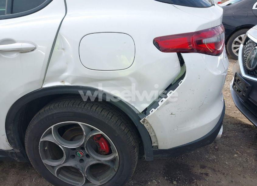 Photo 17 of 2018 Alfa Romeo STELVIO TI SPORT AWD (VIN ZASFAKNN5J7B80535)