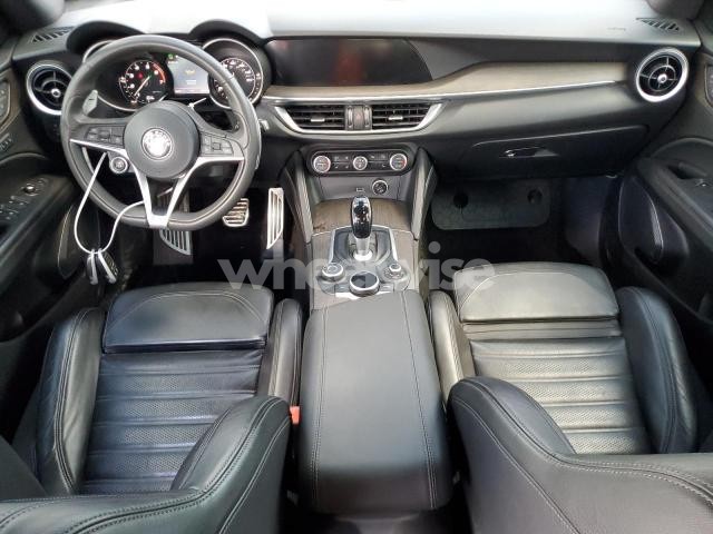 Photo 4 of 2018 ALFA ROMEO STELVIO TI SPORT (VIN ZASFAKNN8J7B82313)