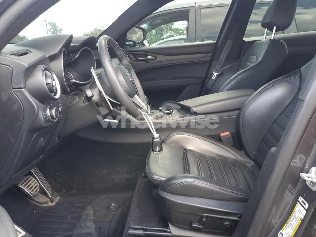Photo 9 of 2018 ALFA ROMEO STELVIO TI SPORT (VIN ZASFAKNN8J7B82313)