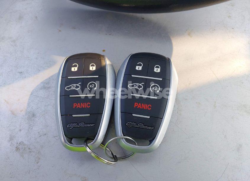 Photo 11 of 2018 Alfa Romeo STELVIO SPORT AWD (VIN ZASFAKPN0J7B71013)