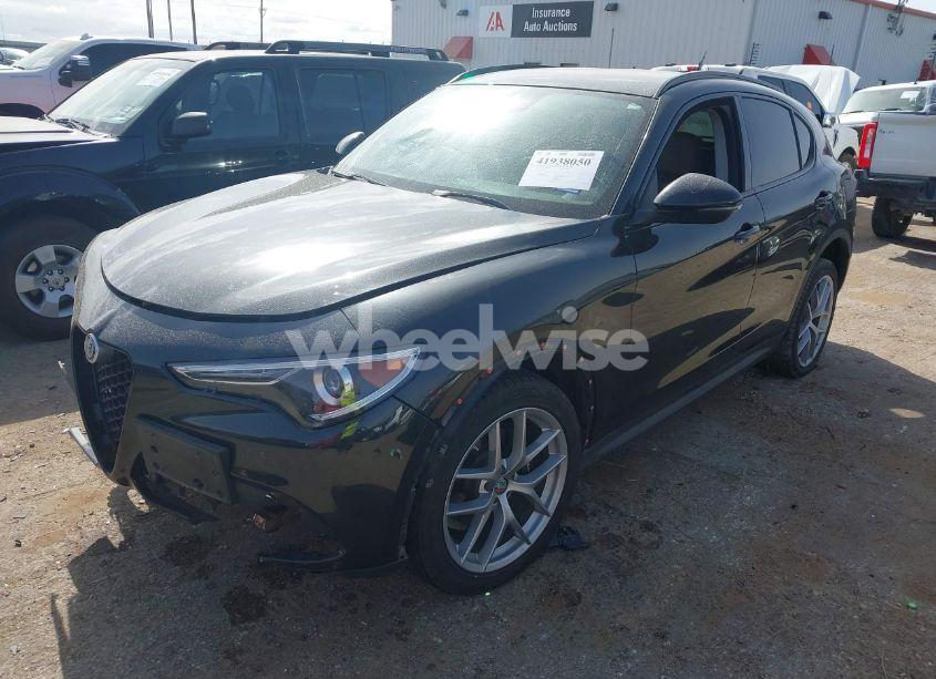 Photo 2 of 2018 Alfa Romeo STELVIO SPORT AWD (VIN ZASFAKPN0J7B71013)