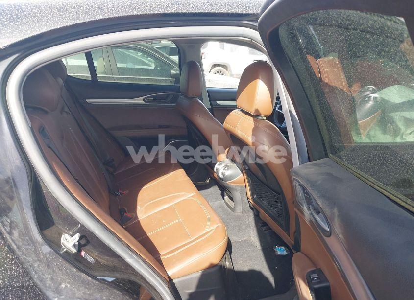 Photo 8 of 2018 Alfa Romeo STELVIO SPORT AWD (VIN ZASFAKPN0J7B71013)