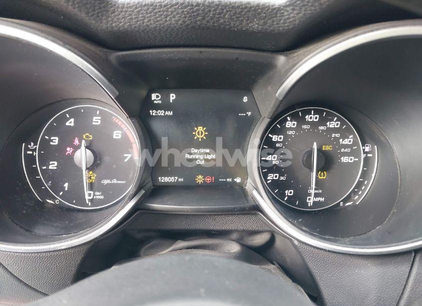 Photo 7 of 2018 Alfa Romeo STELVIO SPORT AWD (VIN ZASFAKPN5J7B78409)