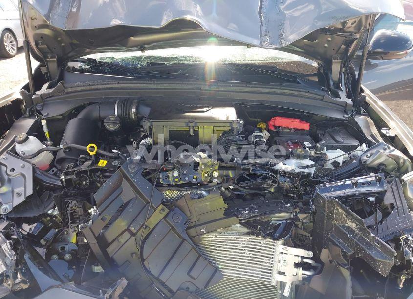 Photo 10 of 2025 Alfa Romeo TONALE AWD (VIN ZASNATAN6S3090601)