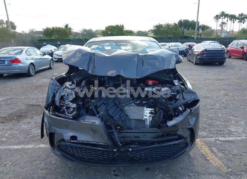 Photo 12 of 2025 Alfa Romeo TONALE AWD (VIN ZASNATAN6S3090601)