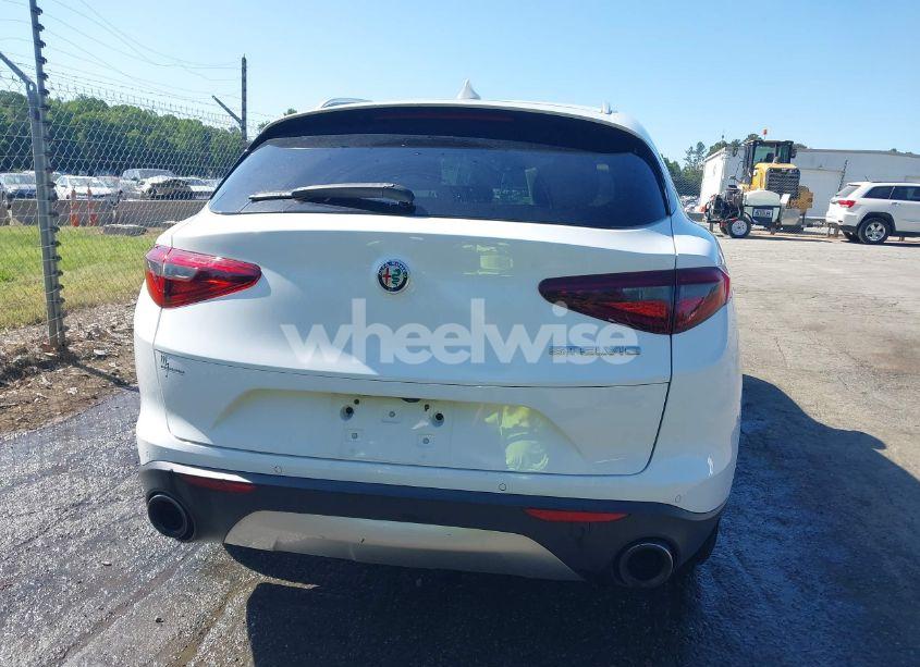 Photo 16 of 2019 Alfa Romeo STELVIO RWD (VIN ZASPAJAN0K7C41814)