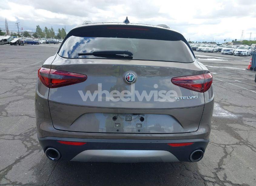 Photo 16 of 2019 Alfa Romeo STELVIO SPORT RWD (VIN ZASPAJAN2K7C48523)