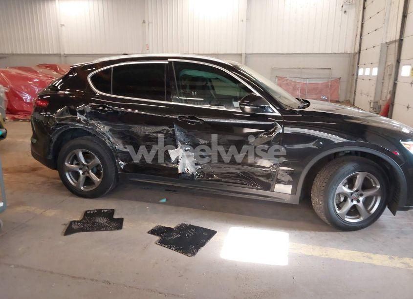 Photo 14 of 2019 Alfa Romeo STELVIO AWD (VIN ZASPAKAN0K7C39342)
