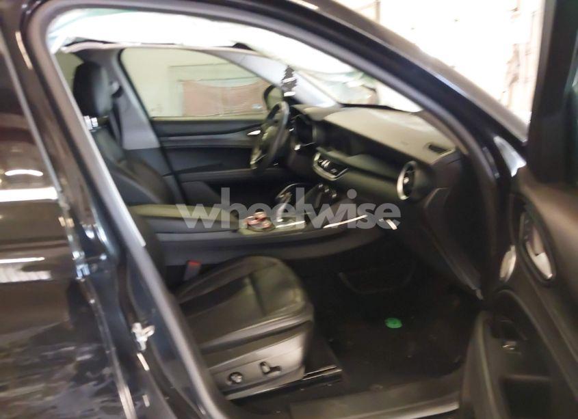 Photo 5 of 2019 Alfa Romeo STELVIO AWD (VIN ZASPAKAN0K7C39342)