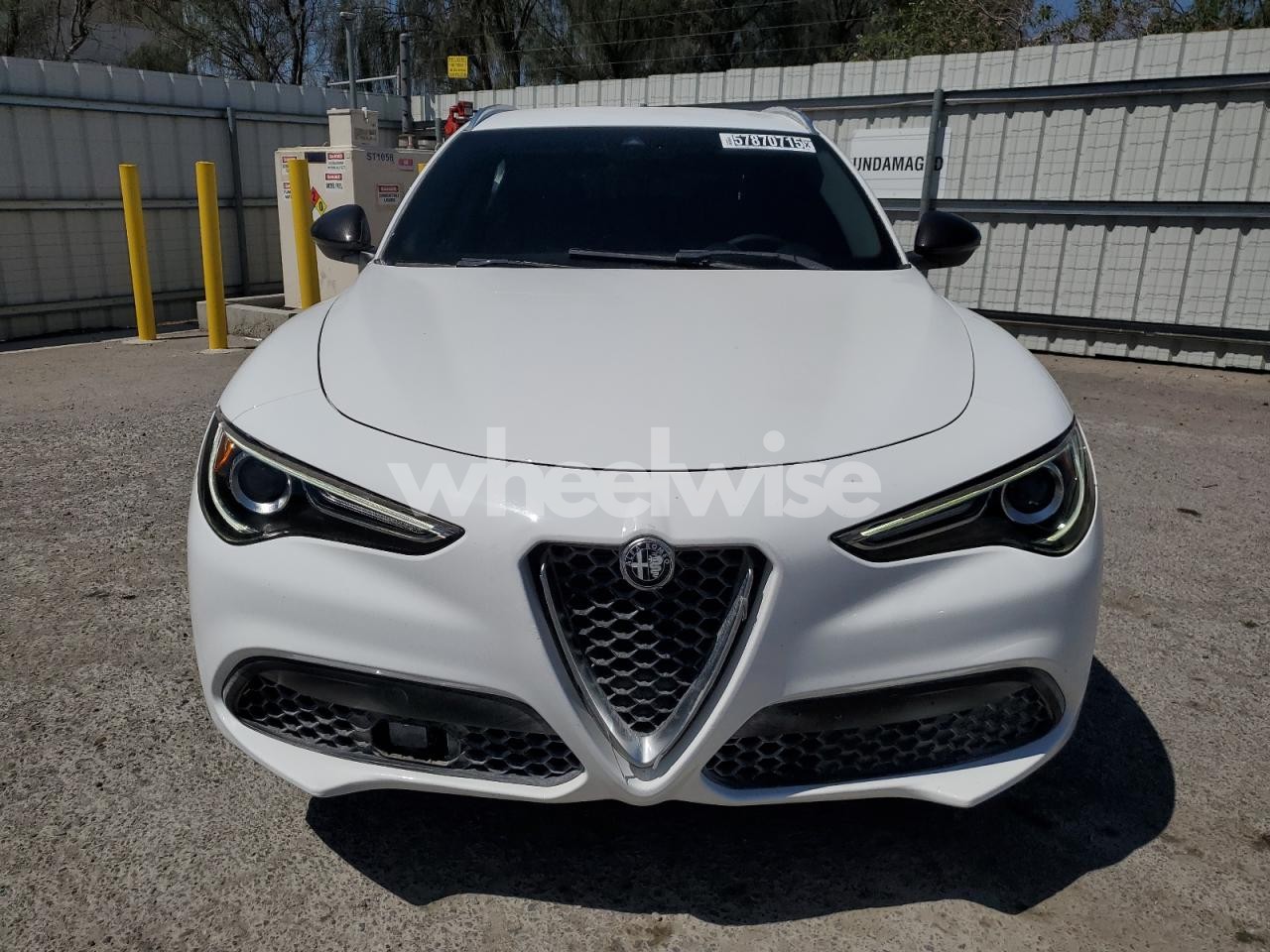 Photo 5 of 2020 ALFA ROMEO STELVIO (VIN ZASPAKAN0L7C75985)
