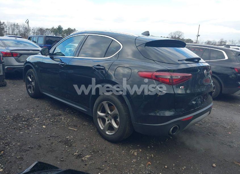 Photo 3 of 2021 Alfa Romeo STELVIO AWD (VIN ZASPAKAN9M7D15031)