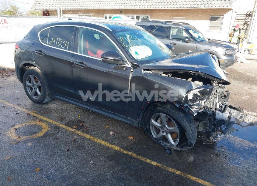 2021 Alfa Romeo STELVIO AWD (VIN ZASPAKANXM7D08119) main photo