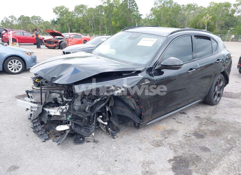 Photo 2 of 2024 Alfa Romeo STELVIO VELOCE AWD (VIN ZASPAKBN0R7D75947)