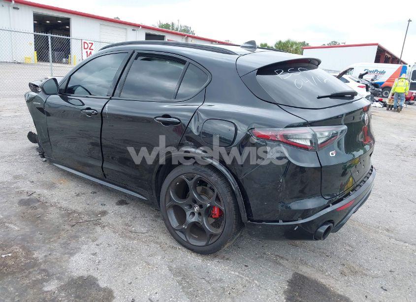 Photo 3 of 2024 Alfa Romeo STELVIO VELOCE AWD (VIN ZASPAKBN0R7D75947)