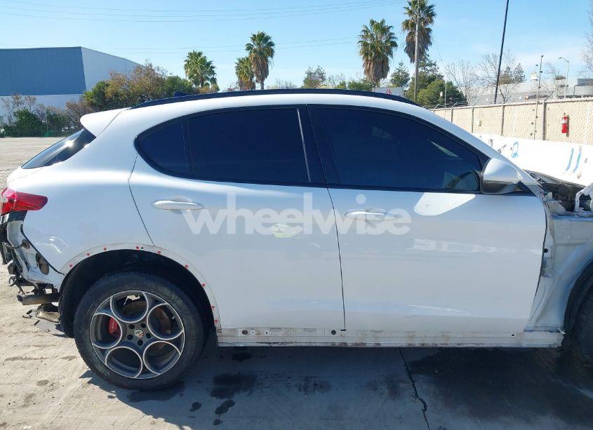 Photo 14 of 2019 Alfa Romeo STELVIO TI SPORT AWD (VIN ZASPAKBN1K7C36934)