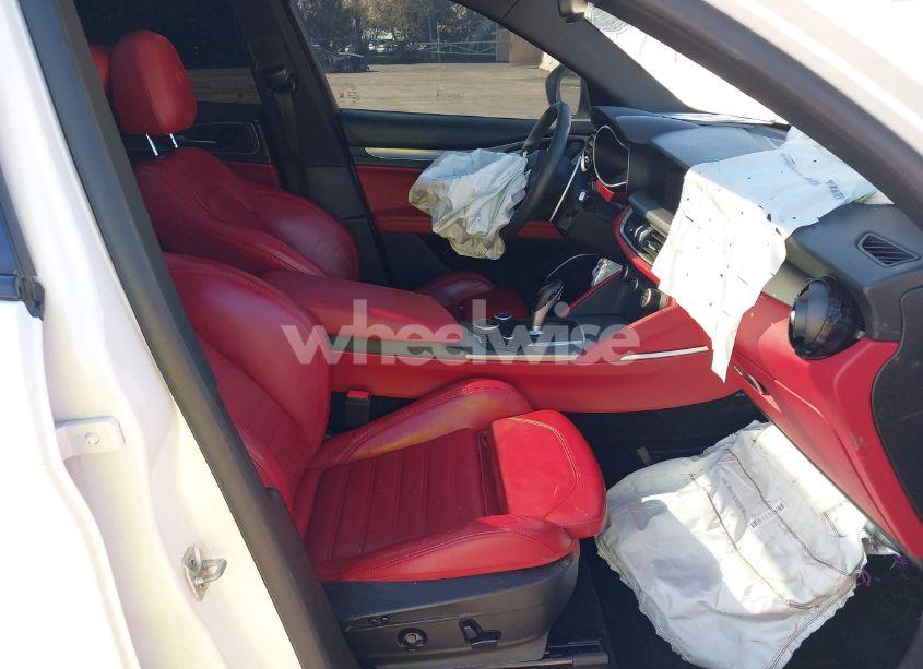 Photo 5 of 2019 Alfa Romeo STELVIO TI SPORT AWD (VIN ZASPAKBN1K7C36934)