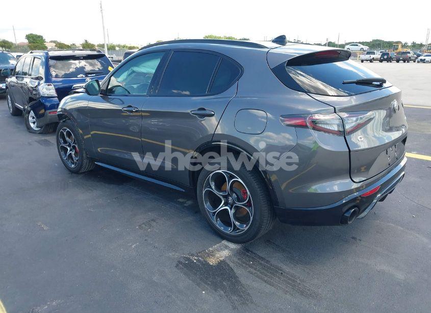 Photo 3 of 2024 Alfa Romeo STELVIO VELOCE AWD (VIN ZASPAKBN1R7D78095)