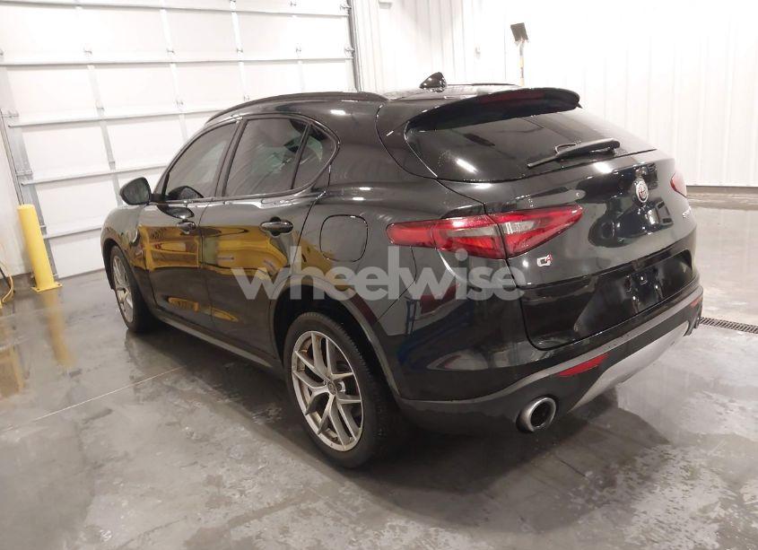 Photo 3 of 2019 Alfa Romeo STELVIO TI SPORT AWD (VIN ZASPAKBN3K7C71569)