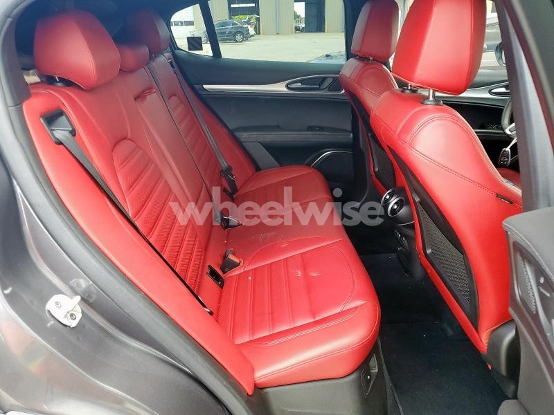 Photo 5 of 2022 ALFA ROMEO STELVIO TI (VIN ZASPAKBN4N7D42587)