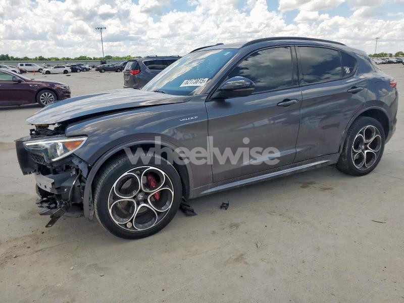 Photo 6 of 2022 ALFA ROMEO STELVIO TI (VIN ZASPAKBN4N7D42587)