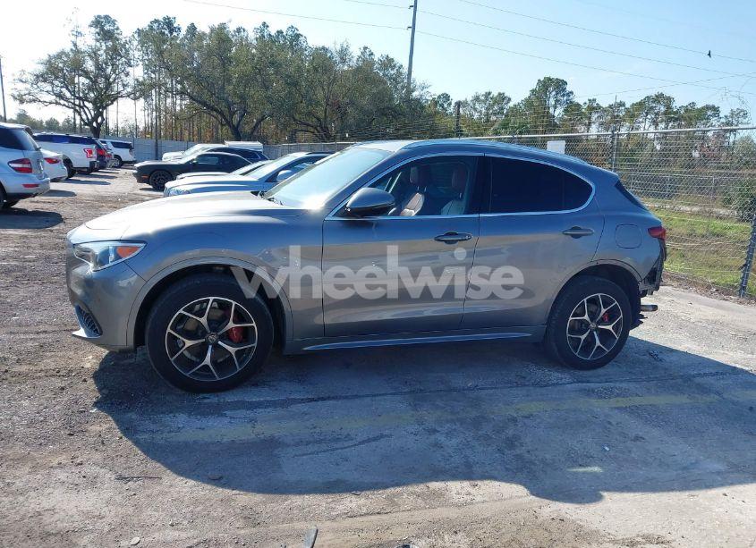 Photo 14 of 2020 Alfa Romeo STELVIO TI AWD (VIN ZASPAKBN5L7C75639)