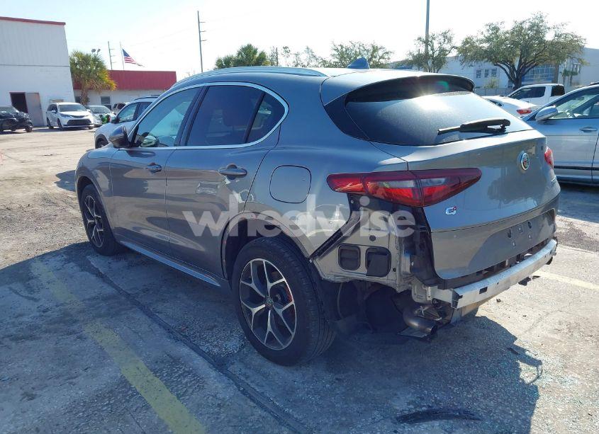 Photo 3 of 2020 Alfa Romeo STELVIO TI AWD (VIN ZASPAKBN5L7C75639)