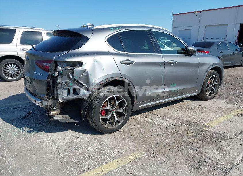 Photo 4 of 2020 Alfa Romeo STELVIO TI AWD (VIN ZASPAKBN5L7C75639)