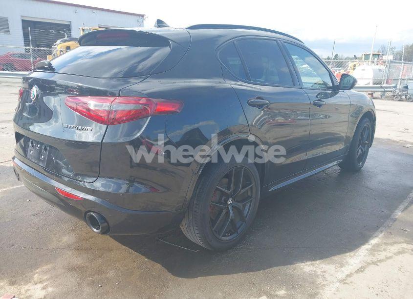 Photo 4 of 2020 Alfa Romeo STELVIO TI AWD (VIN ZASPAKBN7L7C92393)