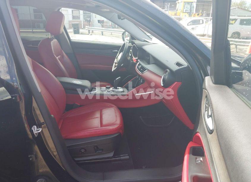 Photo 5 of 2020 Alfa Romeo STELVIO TI AWD (VIN ZASPAKBN7L7C92393)