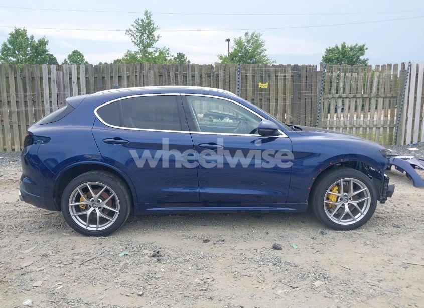Photo 14 of 2021 Alfa Romeo STELVIO TI AWD (VIN ZASPAKBN8M7D12944)