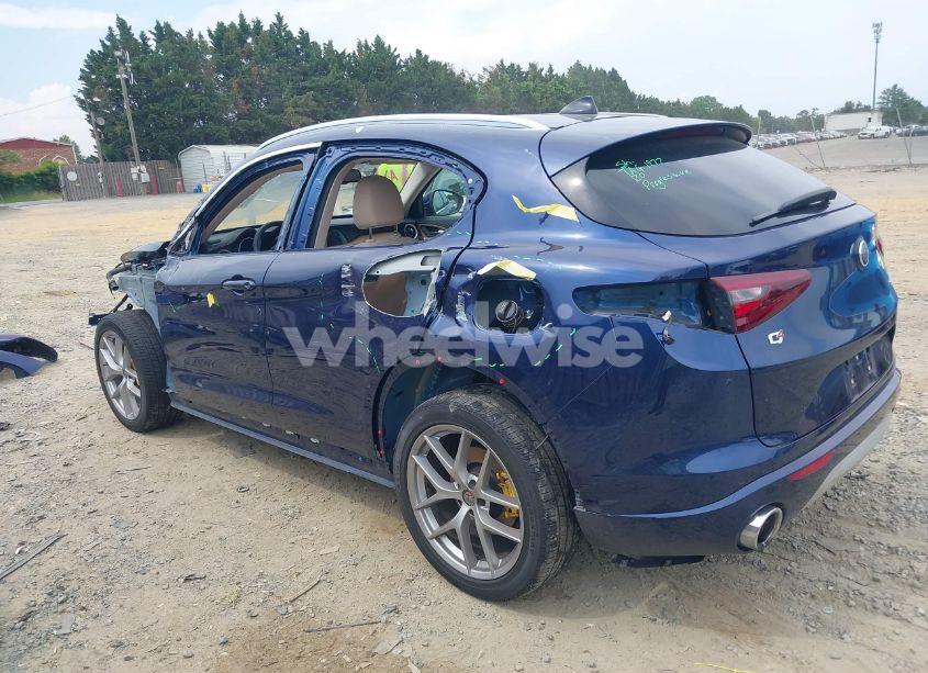 Photo 3 of 2021 Alfa Romeo STELVIO TI AWD (VIN ZASPAKBN8M7D12944)