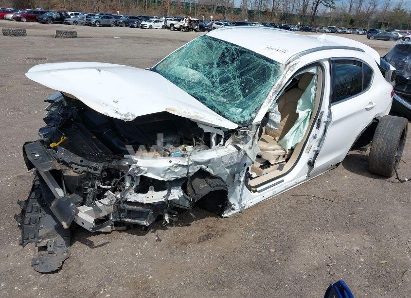 Photo 2 of 2020 Alfa Romeo STELVIO TI LUSSO AWD (VIN ZASPAKBN9L7C76146)