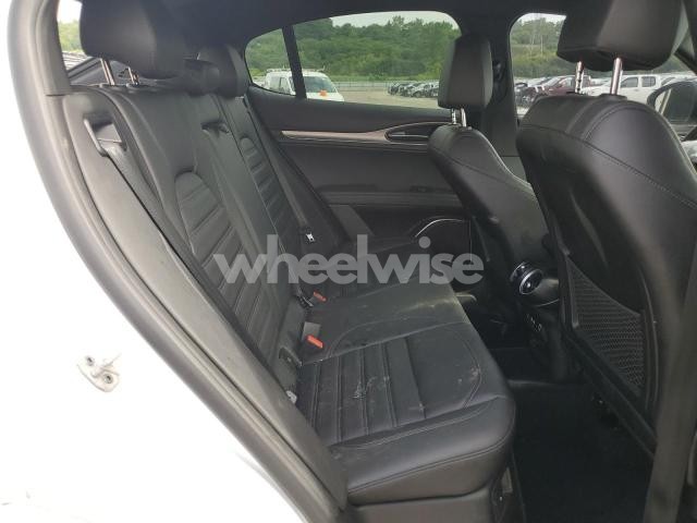 Photo 7 of 2022 ALFA ROMEO STELVIO TI (VIN ZASPAKBN9N7D37921)