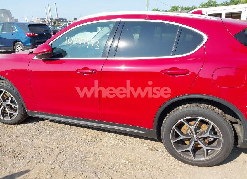 Photo 14 of 2019 Alfa Romeo STELVIO TI AWD (VIN ZASPAKBNXK7C31179)
