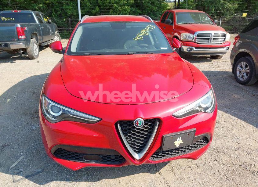 Photo 6 of 2019 Alfa Romeo STELVIO TI AWD (VIN ZASPAKBNXK7C31179)