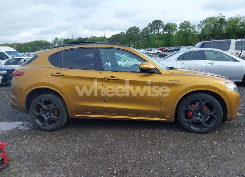 Photo 13 of 2022 Alfa Romeo STELVIO VELOCE TI AWD (VIN ZASPAKBNXN7D26328)