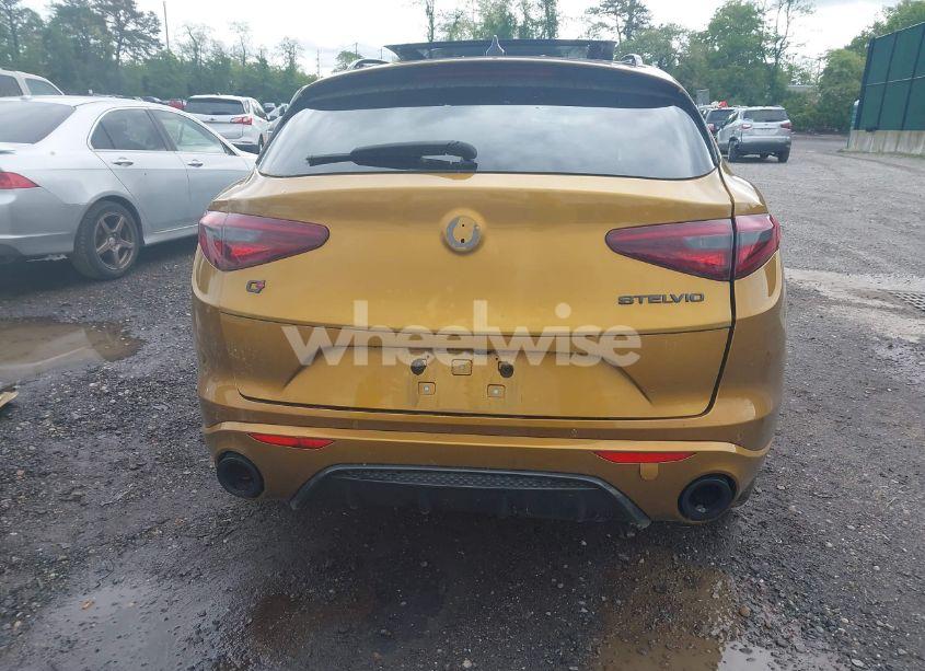 Photo 16 of 2022 Alfa Romeo STELVIO VELOCE TI AWD (VIN ZASPAKBNXN7D26328)