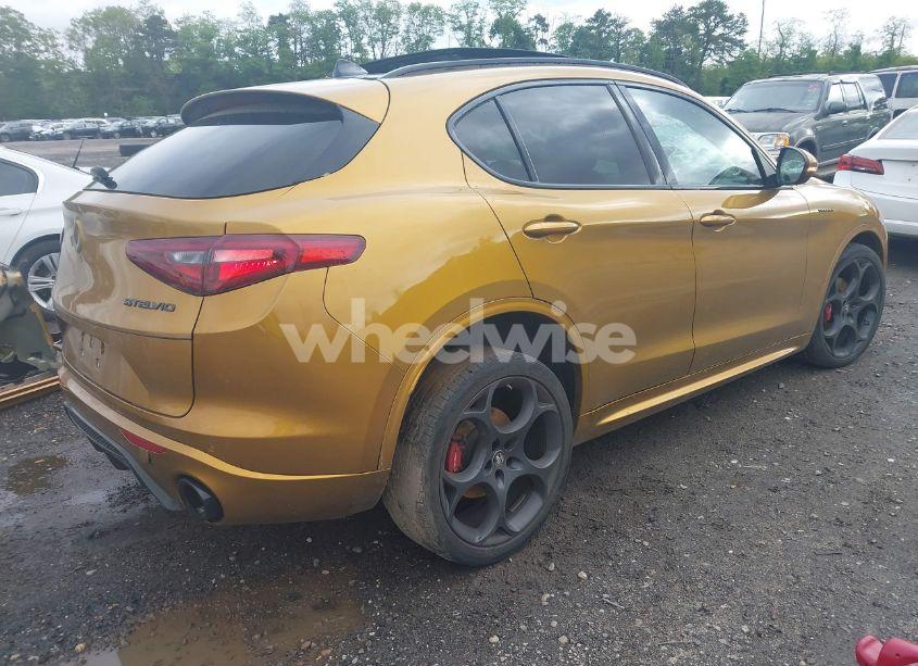 Photo 4 of 2022 Alfa Romeo STELVIO VELOCE TI AWD (VIN ZASPAKBNXN7D26328)