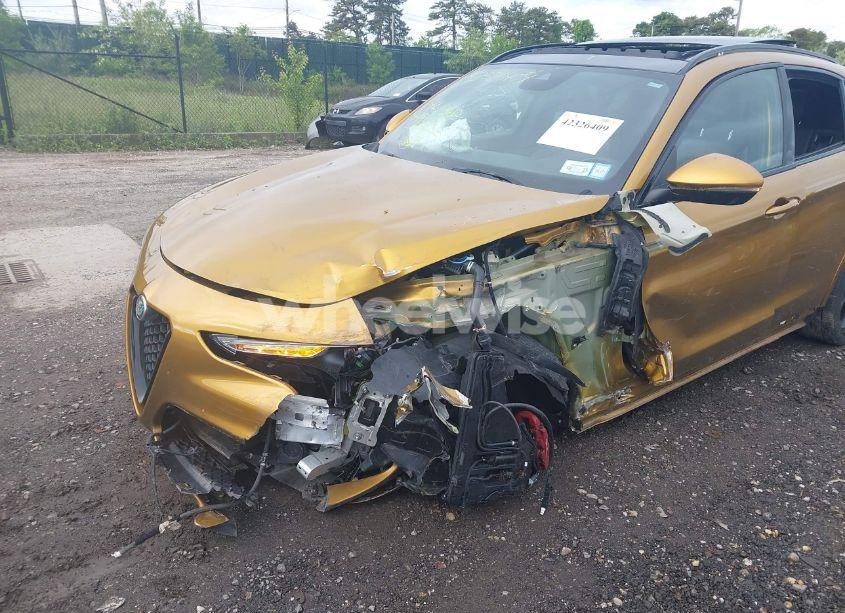 Photo 6 of 2022 Alfa Romeo STELVIO VELOCE TI AWD (VIN ZASPAKBNXN7D26328)
